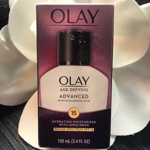 NEW OLAY age defying advanced moisturizer